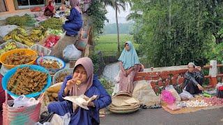 Hujan Deras Semalam, Pagi Pagi Ke Pasar Tradisional Belanja Bumbu Dapur, Sarapan Di Emperan