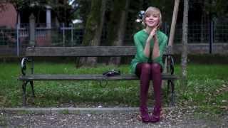 THECABLOOK Darya Kamalova video outfit: green lace dress