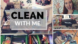 Clean With Me | MY WEEKLY CLEANING ROUTINE 2017 | Messy Bedroom and Makeup Collection