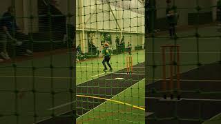 Stealing runs #cricket #indoorcricket