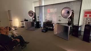 Pink Floyd on Huge Horns by Cessaro Plus the Dohmann Turntable
