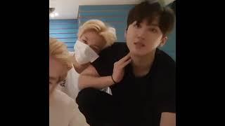 Felix resting on changbin SHOULDER #straykids #changlix