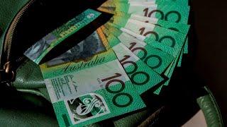 Australia's current account surplus hits $11.8 billion