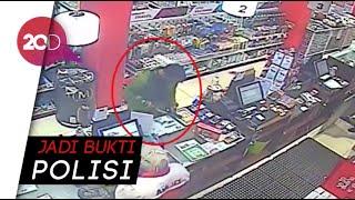 Eksklusif! Rekaman CCTV Editor Metro TV Beli Pisau