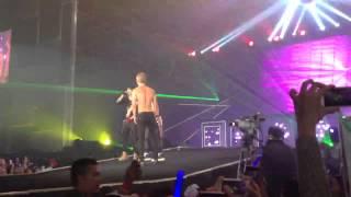 Shirtless Siwon and Eunhyuk trying to strip Donghae