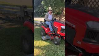 best way to cut grass with a riding lawn mower#ridinglawnmower #cuttinggrass #subscribetomychannel