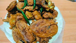 How to make Delicious aloo pakoda,and baingani~Cook with malati