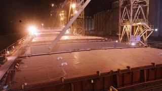 Why Loading 30,000 Tons of Grain on a Ship Is Very Risky