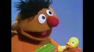 Classic Sesame Street - Rubber Duckie (Ernie)