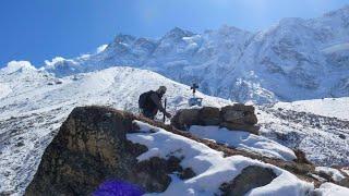 Nepalese besteigt alle 14 Achttausender in Rekordzeit