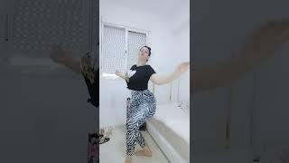 Embrace the Beauty of Oriental Dance with Farah El Hiba: Curvy Dancer from Morocco Fashion  style