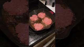 making the best smash burger for for family of 6 boys: boy dad!