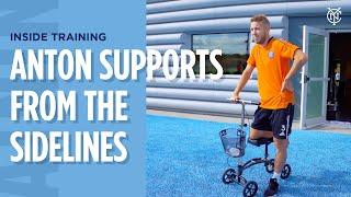 TINNERHOLM SUPPORTS THE BOYS FROM THE SIDELINES | INSIDE TRAINING