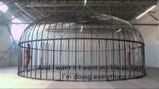 Sia - Elastic Heart feat. Shia LaBeouf & Maddie Ziegler (Lyrics video)