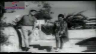 Apne Naam Ke Kareeb - Mohammed Rafi - RAAT KI ANDHERE MEIN - Dev Kumar, Sonia Sahni