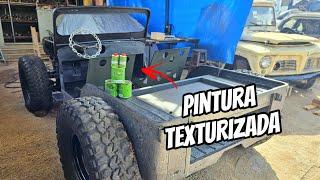 PINTAMOS O JEEP WILLYS HOTROD COM REVESTIMENTO TEXTURIZADO DA ATOMIC.