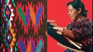 Manuela & Esperanza: El Arte del Tejido Maya (Español R1)