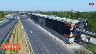 A Unique Look of Delhi Metro