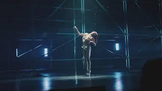 FKA twigs - Lights On - Pole Dance | Kings Theatre, Brooklyn NY 11-20-19