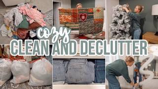 CLEAN AND DECLUTTER // CLEAN WITH ME // STAY AT HOME MOM MOTIVATION // COZY CLEANING // BECKY MOSS