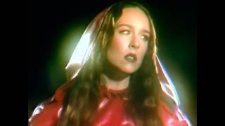 Allie X - Galina [ft. Empress Of] (Official Video)