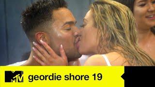 EP #9 SPOILER: Another Geordie Hot Tub Orgy | Geordie Shore 19