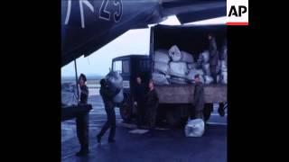 SYND 16/11/70 EAST PAKISTAN RELEF SUPPLIES LOADED