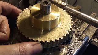 Gingery Dividing Head - Machining the Worm Gear P3 (Hobbing and Finishing Worm Gear)