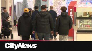 Last minute shoppers head to West Edmonton Mall