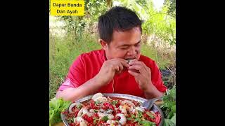 Bambang Tampan Makan Sayur Cumi Lahap Banget, Bikin Ngiler!!