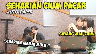 PRANK CIUMIN PACAR SAMPAI DIA BAPER BANGET !! AUTO GK MAU DI LEPAS