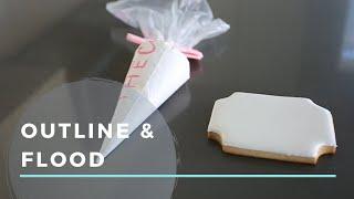 Royal Icing Consistencies (How to flood and outline a cookie)