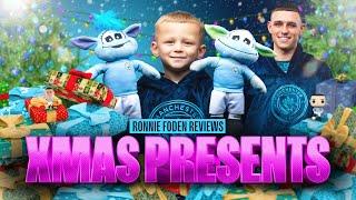 ADORABLE! Ronnie Foden reviews City Christmas presents with his dad, Phil Foden!