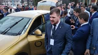 BMW в подарок Артёму.