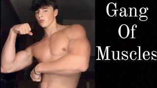 handsome boy with flaxing muscles#bodybuilding #gangofmuscles