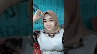 tiktok jilbab gunung gede sange hot || tiktok dance 2021 #shorts