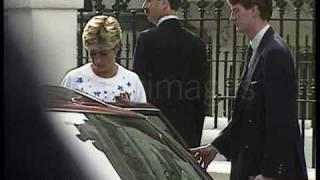 Princess Diana takes William to school