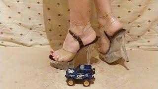 Giantess crush toy car  - little jeep #crushexperiment