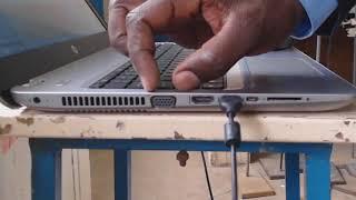 How to connect the laptop to the projector