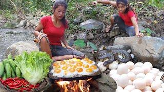 Pick lots egg near river and Cooking eggs on the rock for dinner - Survival cooking in jungle