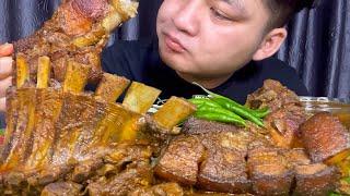 EATING HUGE PORK BELLY & PORK RIBS (PORK CURRY) & GREEN CHILLIES || MUKBANG NORTHEAST INDIA