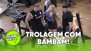 TE PEGUEI, KLEBER BAMBAM: SUPOSTA TRAIÇÃO ACABA EM MUITA CONFUSÃO NA ACADEMIA! - PEGADINHAS REDETV