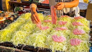 japanese street food - hiroshima okonomiyaki お好み焼き hiroshimayaki