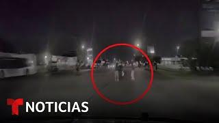 "¡Mataron a mi mamá!": revelan video de una patrulla que embistió a una familia | Noticias Telemundo