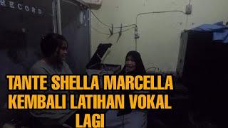 WOW TANTE SHELLA MARCELLA KEMBALI LAGI MENYANYI