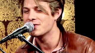 Hanson - MMMBop (Acoustic) | Take 40 Live