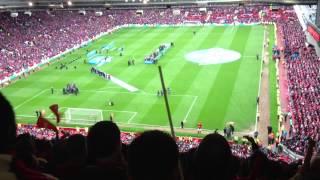 Old Trafford sings "20 Times - Playing Football the Busby Way"