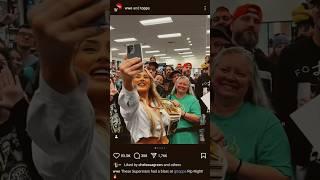 Tiffany Stratton Having Fun With Fans | Wrestling Hub | #wwe #raw #wweraw #netflix #fans #smackdown