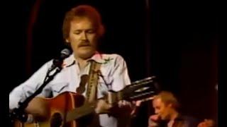 My review of Gordon Lightfoot - "The Wreck Of The Edmund Fitzgerald"