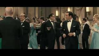 Agent OSS 117 dancing